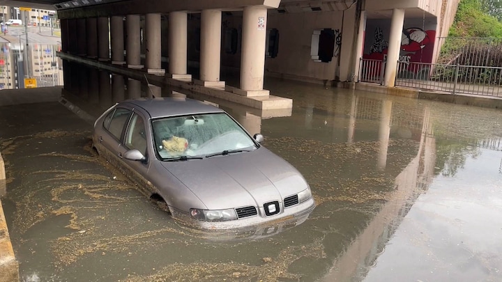 Severe weather in Eindhoven: streets and tunnels under water