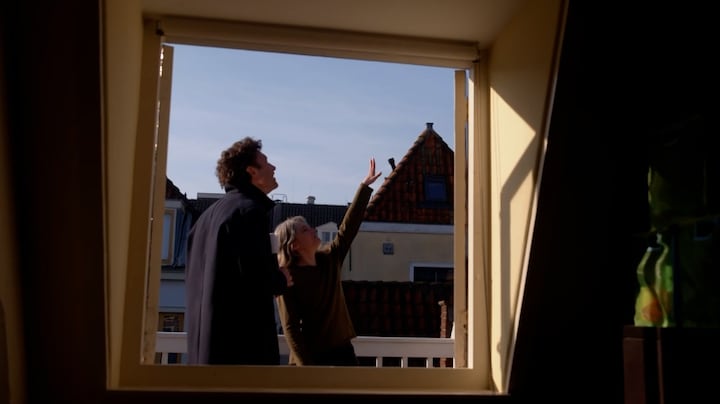 Geluk voor noorderlichtjager Toine: zij hoefde niet lang te reizen voor het spektakel