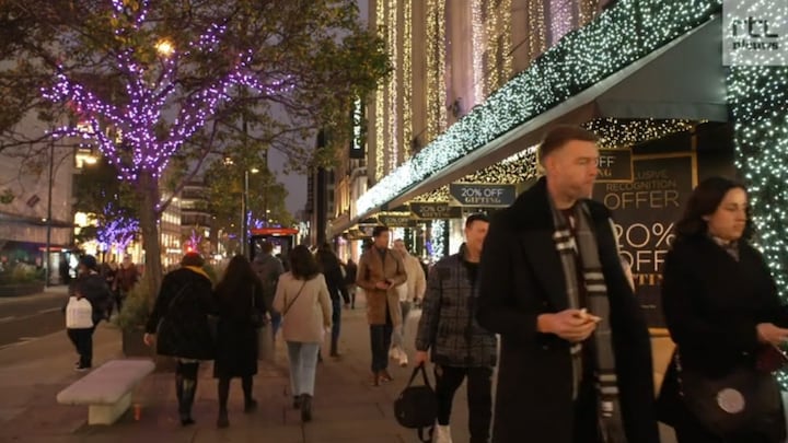 No lockdown but full shopping streets: the British are living with corona