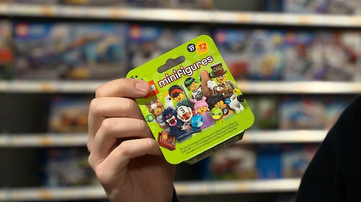 Een doosje speelgoed met onbekende inhoud: '2026 wordt het jaar van de blind box'