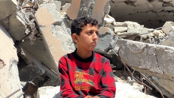 Palestijnse Mohammad at zand: 'Mensen veranderen in beesten bij hulpposten'
