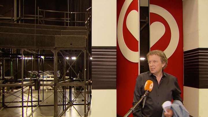 Robert ten Brink blikt vooruit op kerstspecials AYNIL