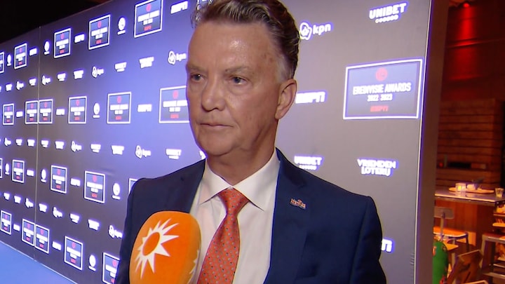 Louis van Gaal noemt Oeuvreprijs 'mooiste uit zijn carrière'