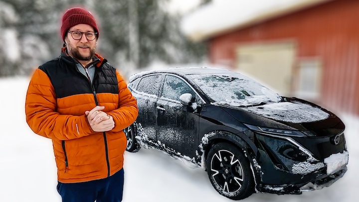 Getest: met de nieuwe elektrische Nissan door de sneeuw