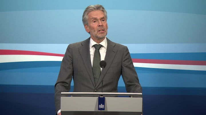 Premier Schoof roept op tot de-escalatie, Nederland niet vooraf door Israel geïnformeerd