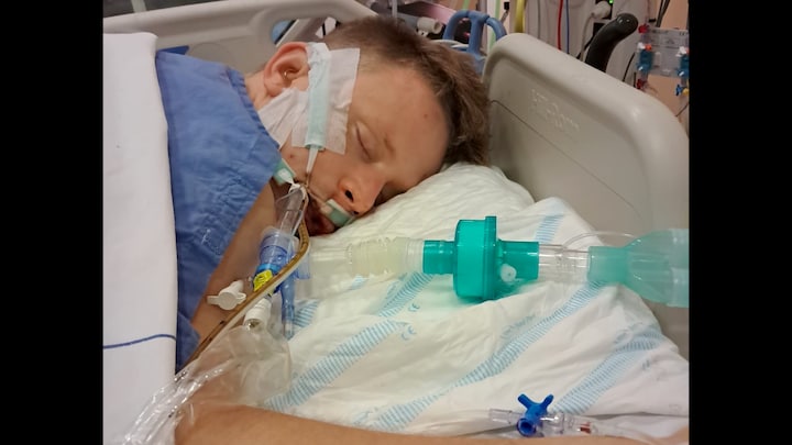 Familie nam afscheid van Robin: 'Opeens doodziek na vapen'