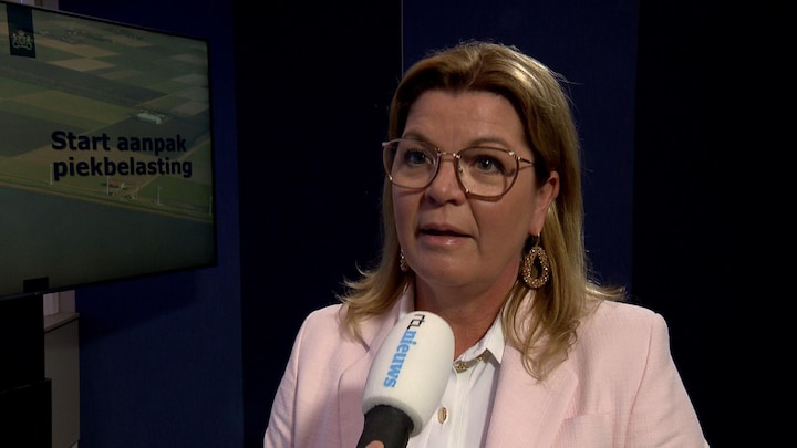 Minister Van der Wal over stikstofregelingen: 'Hoop echt een beweging in gang te zetten'