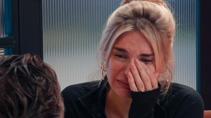 Gaby Blaaser breekt in Het Zwaard van Damocles: 'Weet niet waar ik sta'