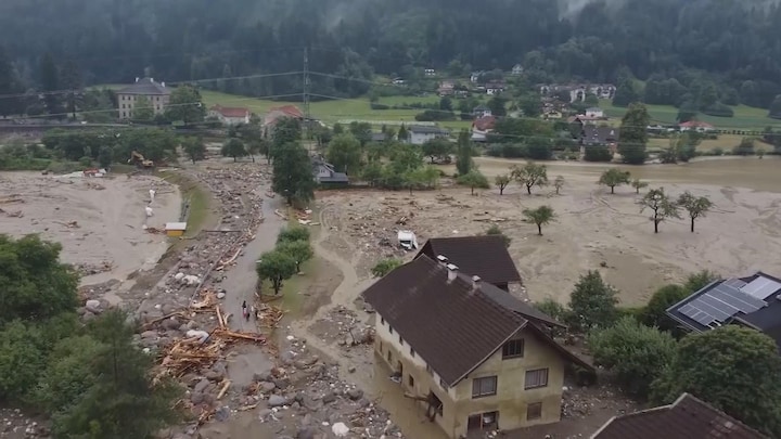 Dode door modderstromen in Oostenrijk: 'Het was alsof de wereld verging'