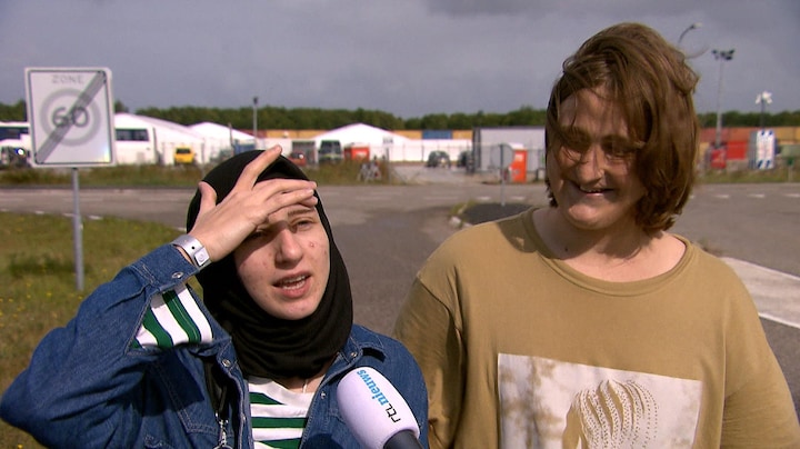 Van Ter Apel naar Zoutkamp: 'Beter dan op beton slapen' - RTL Boulevard