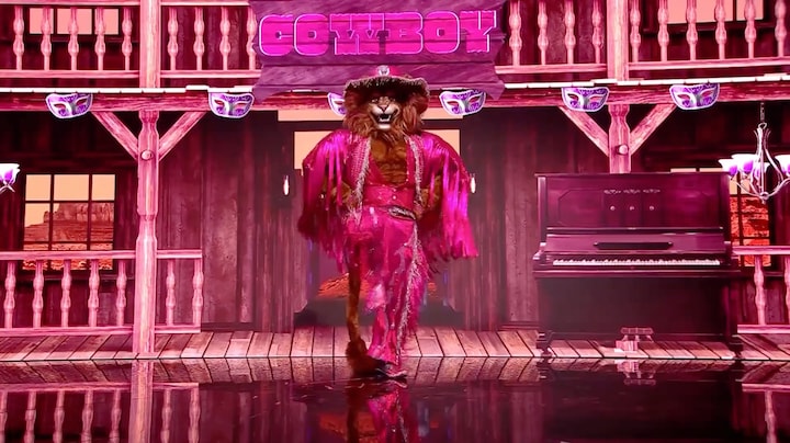 De Cowboy verbaasd het panel met swingende moves: 'Is dit Timor Steffens?' 