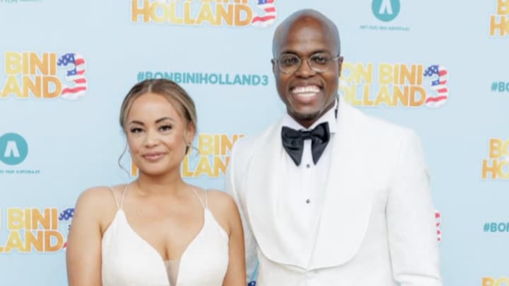 Jandino Asporaat wuift geruchten over relatiebreuk weg: 'Het leven is mooi'