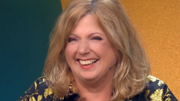 Jeroen Pauw en Quinty Trustfull eren Loretta Schrijver in podcast