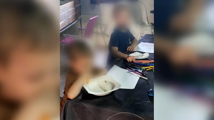 Deze man vond achtergelaten Franse jongetjes: 'Totaal van streek'
