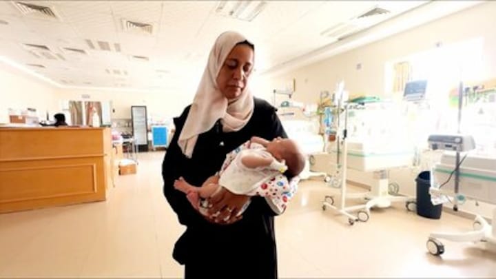 En esta sala de maternidad de Gaza, los bebés luchan contra la muerte