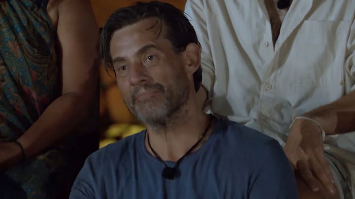 Vincent Croiset is het gekonkel in Expeditie Robinson zat en zorgt voor onverwachte wending