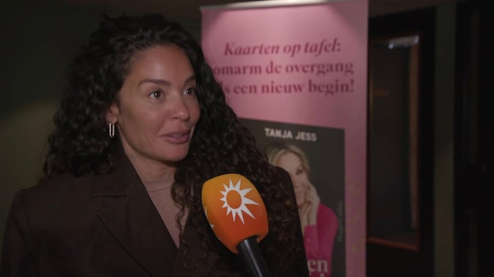 Fajah Lourens beleefde ongemakkelijk moment met vriend: 'Zeiknat bed'