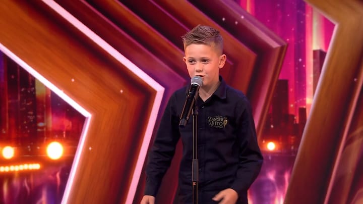 8-jarige Vito staat nu al als een echte artiest op het podium
