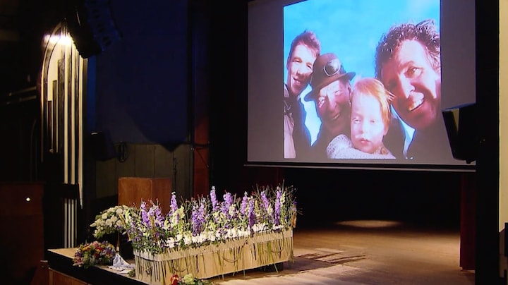Publiek neemt massaal afscheid van Peter Faber