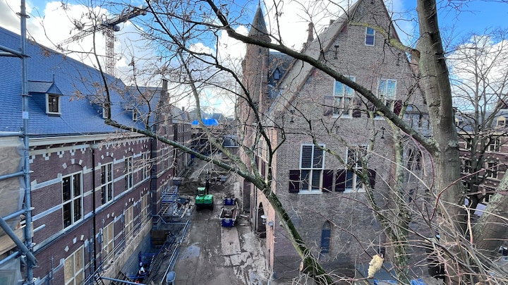 Kijkje achter de schermen van steeds duurdere renovatie Binnenhof