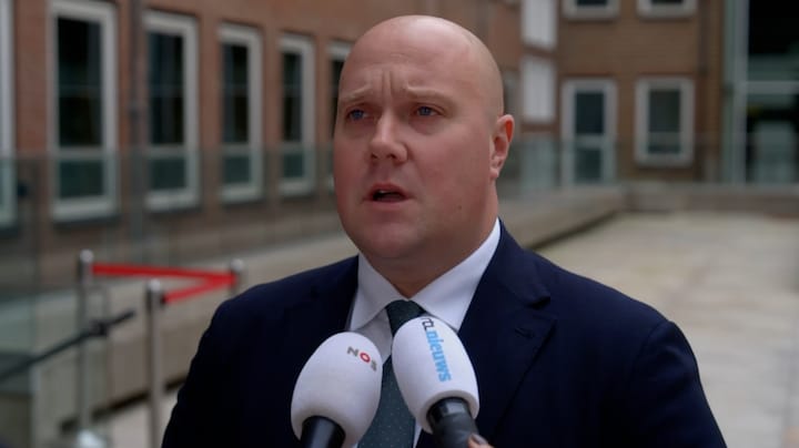Staatssecretaris: 'Niet door de knieën omdat mensen de wet overtreden'
