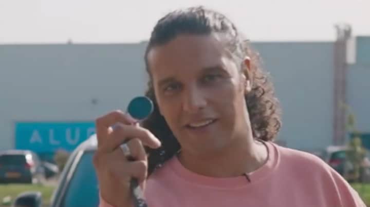 Peperdure Bentley Ali B onder de hamer van Belastingdienst