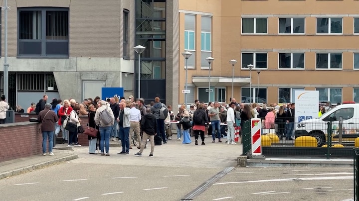 Hulpdiensten massaal aanwezig bij UWV-kantoor in Heerlen 