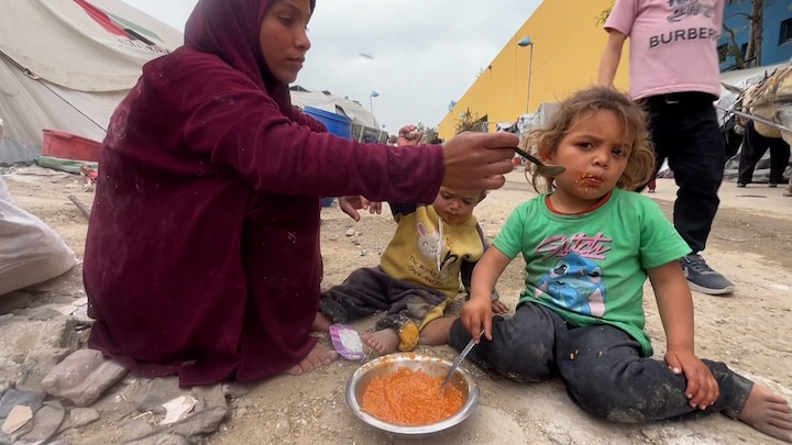 Zes kinderen voeden met meel van vuilnisbelt: Gaza 'heeft nu hulp nodig'