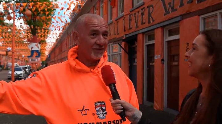 Oranjeversiering niet goed voor de bomen: bewoners vinden het 'gelul'