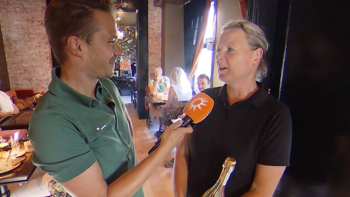 Jarige Erica Meiland in het zonnetje gezet: 'Geniet er helemaal niet van' 