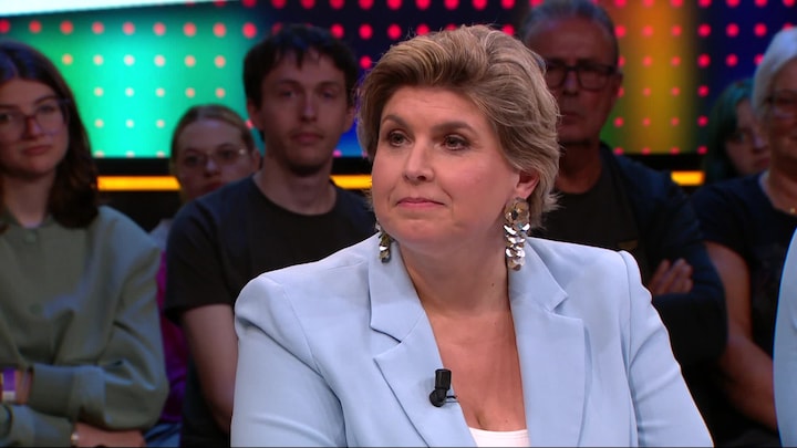 Angela de Jong stopt als tv-columnist: ‘Ben gewoon moe’