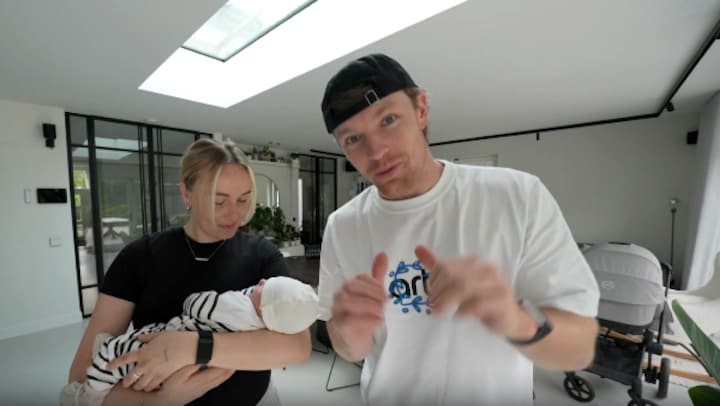 Enzo Knol vlogt nog steeds elke dag sinds geboorte baby: 'Ik heb het nodig'