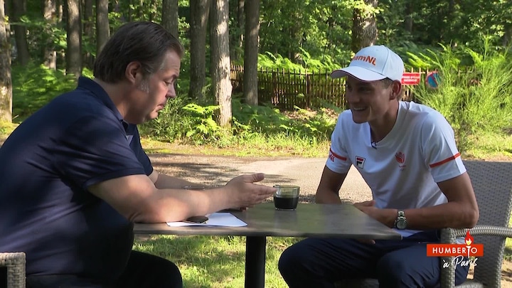 Mathieu van der Poel bereidt zich voor op zijn olympische race