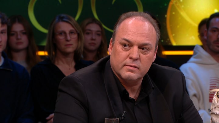 Frans Bauer geëmotioneerd over z'n moeder: 'Soms raak je iemand kwijt als ze er nog is'