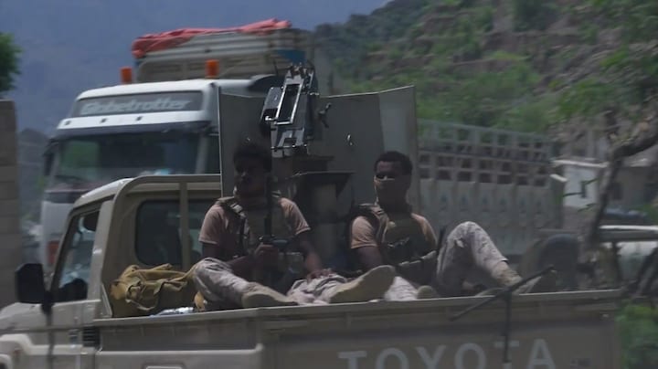 Unieke beelden: zo vechten Houthi-rebellen om de macht in Jemen