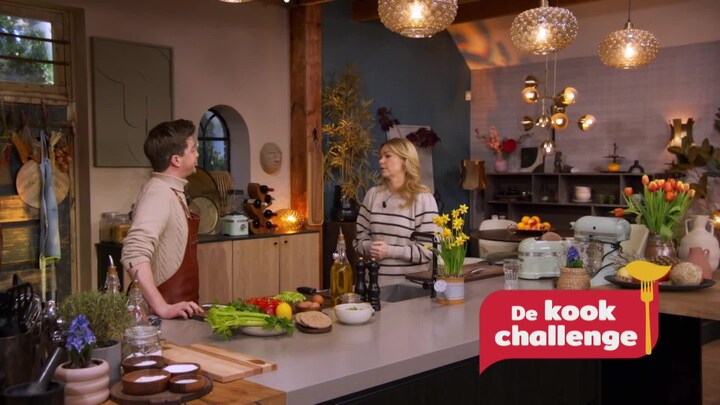 Meer groente én vegetarisch eten? Dat doe je met deze groene shakshuka! 