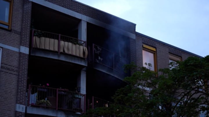 In beeld: brand in flat Eindhoven