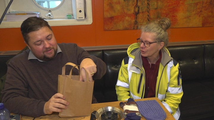 Deze Nederlandse matrozen verdienen een kerstpakket: 'Feestdagen slaan we vaak over'