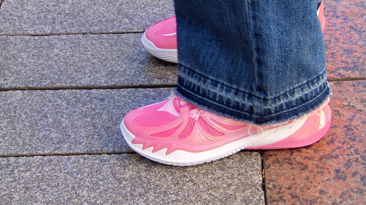 Chinese sneakers zijn booming: in deze winkel is al 70 procent Chinees