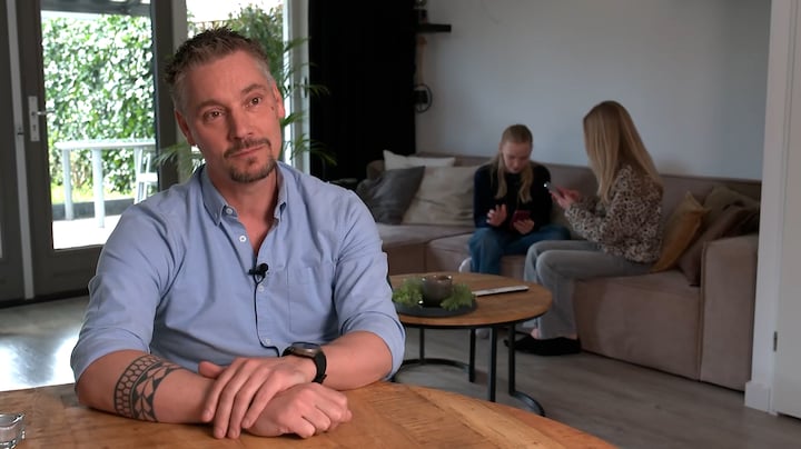 'Ze zijn echt verslaafd', zo kijkt dit gezin naar schermtijd