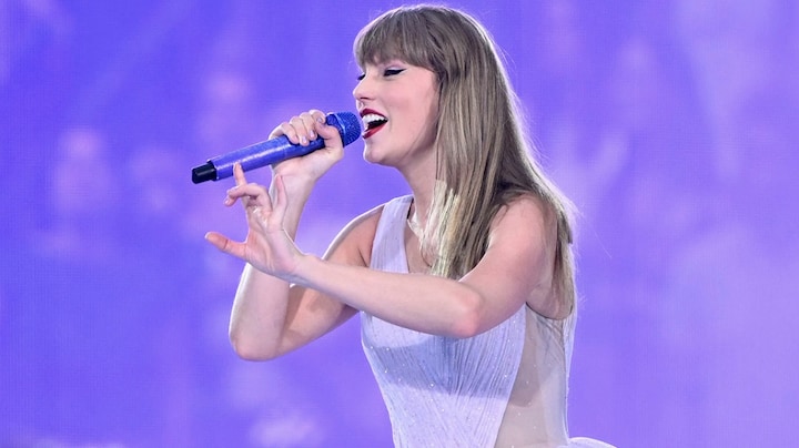 Zeventigplussers luisteren naar muziek van Taylor Swift