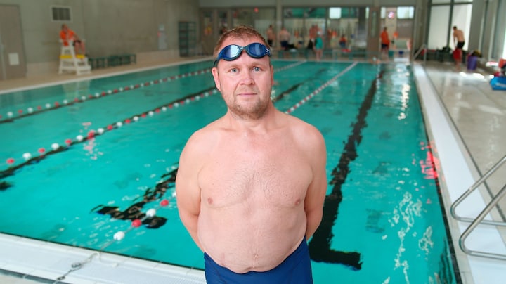 John zwemt met zijn vaders nier: sport kan donororgaan langer laten meegaan