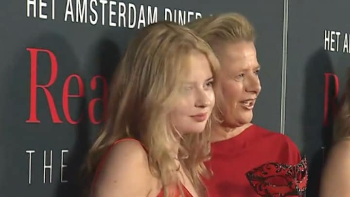 Prinses Mabel met dochter Zaria op rode loper