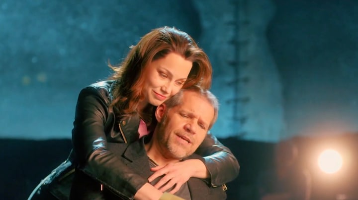 Bertrie Wierenga pakt rol in musical Malle Babbe na geboorte kind