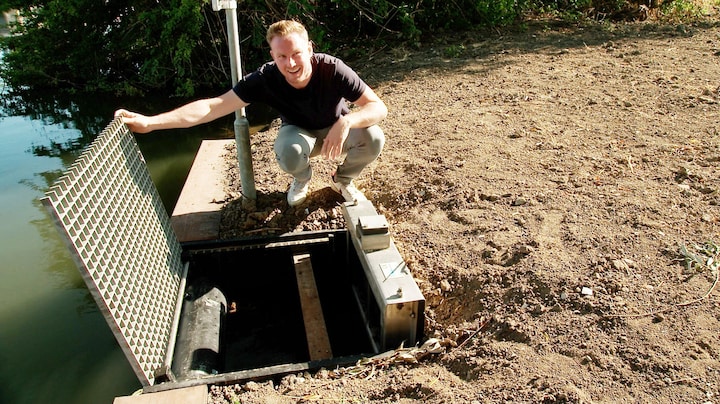 Deze lift helpt vissen langs stuwen en dammen
