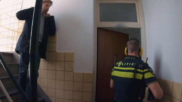 Politie forceert deur in Bureau Rotterdam: bewoner doet nét open