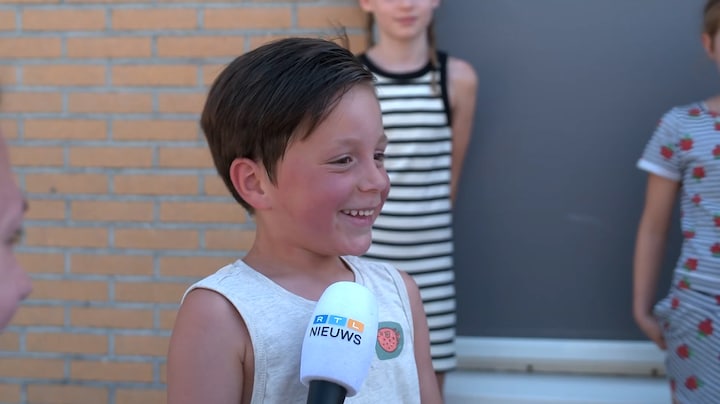 Op zo'n beetje de heetste plek van het land zitten de kinderen gewoon in de klas