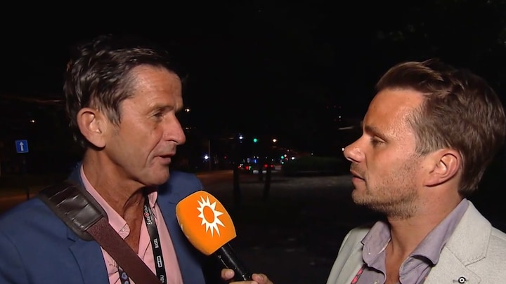 Cornald Maas was 'aan het appen' met Jan Smit tijdens songfestival
