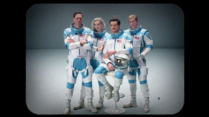Pedro Pascal schittert in de nieuwe 'retro' Fantastic Four