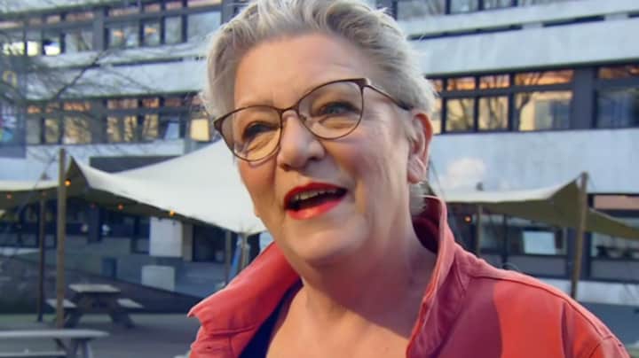 Maya Eksteen na jaren weer op tv in De Slimste Mens: 'Leuk om weer in the picture te zijn'